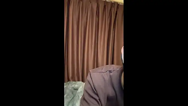 UKI06 online show from 04-14-26, 02:33