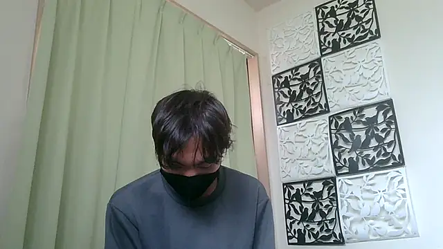 Snapshot of UKI06 chatting on 12-13-24, 04:22 UKI06 online show from 12-13-24, 04:22