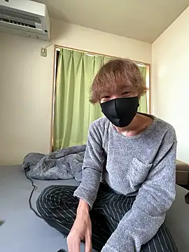 Snapshot of UKI06 chatting on 02-14-26, 04:13 UKI06 online show from 02-14-26, 04:13