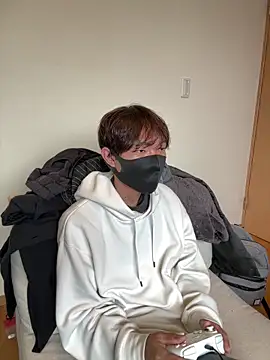 Snapshot of UKI06 chatting on 03-05-25, 05:07 UKI06 online show from 03-05-25, 05:07