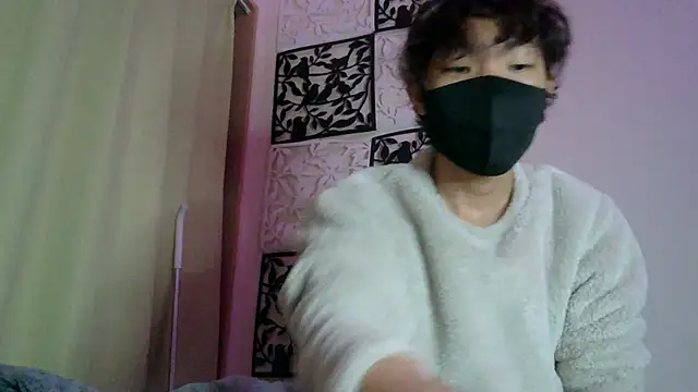 Snapshot of UKI06 chatting on 01-19-25, 03:53 UKI06 online show from 01-19-25, 03:53