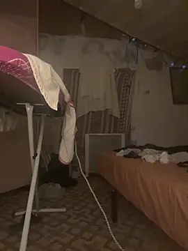 Snapshot of Yasmine47 chatting on 09-30-25, 03:34 Yasmine47 online show from 09-30-25, 03:34