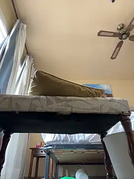 Snapshot of Yasmine47 chatting on 12-21-25, 02:19 Yasmine47 online show from 12-21-25, 02:19