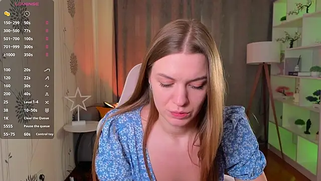 Lovella Lips online show from 03-13-26, 11:59