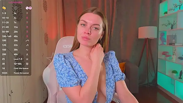 Lovella Lips online show from 04-23-26, 12:29