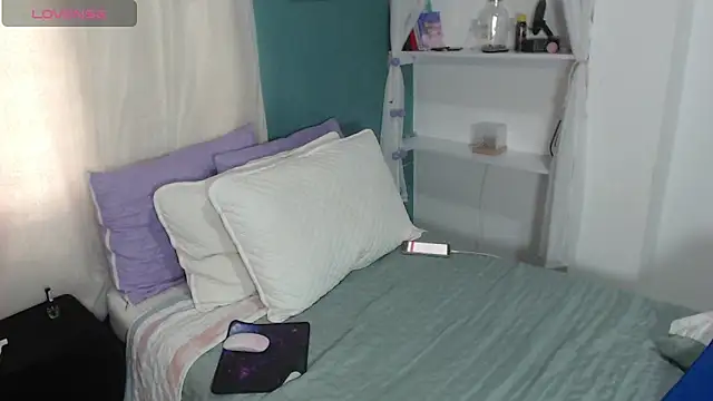 Snapshot of Mily_Miley chatting on 05-09-26, 03:59 Mily Miley online show from 05-09-26, 03:59