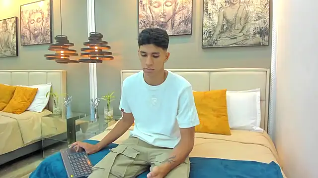 kieran derek online show from 11-08-25, 03:10