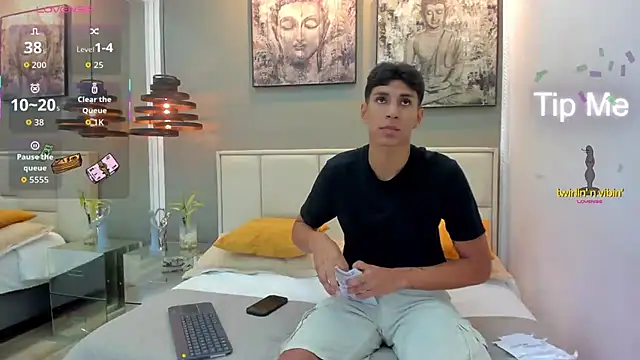 kieran derek online show from 11-15-25, 03:54