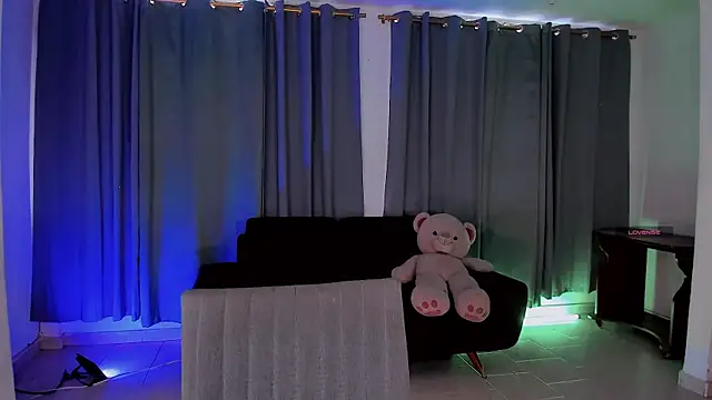 gatitavenecis online show from 04-22-26, 09:32