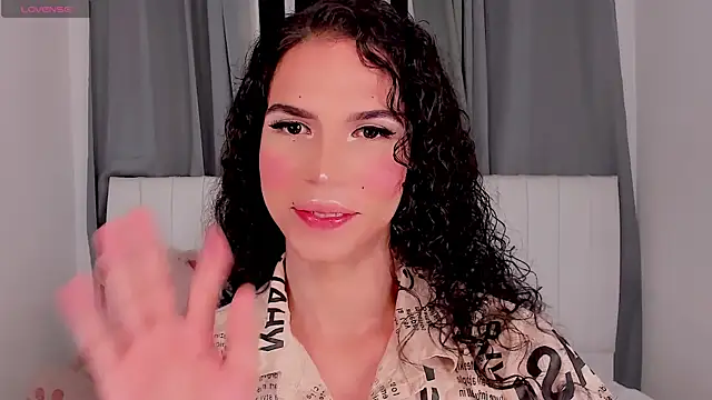 Snapshot of gatitavenecis chatting on 09-11-25, 10:37 gatitavenecis online show from 09-11-25, 10:37