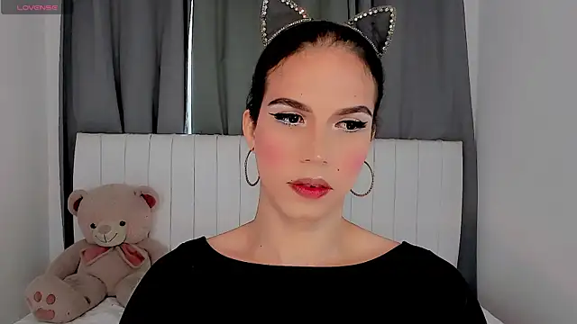 Snapshot of gatitavenecis chatting on 09-24-25, 05:08 gatitavenecis online show from 09-24-25, 05:08