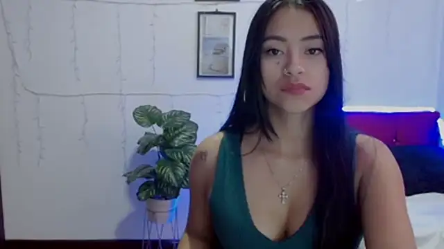 Snapshot of NatalyEscobar_lx chatting on 04-18-26, 03:25 NatalyEscobar lx online show from 04-18-26, 03:25