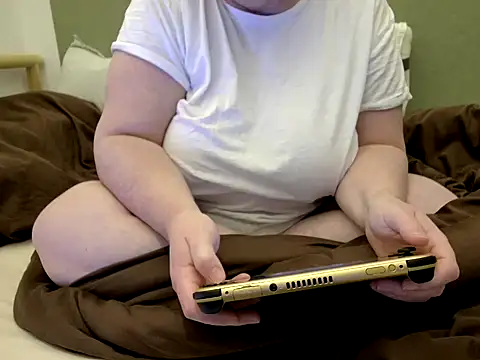 MarthaBriest online show from 03-29-26, 01:18