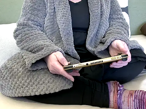 MarthaBriest online show from 04-05-26, 07:37