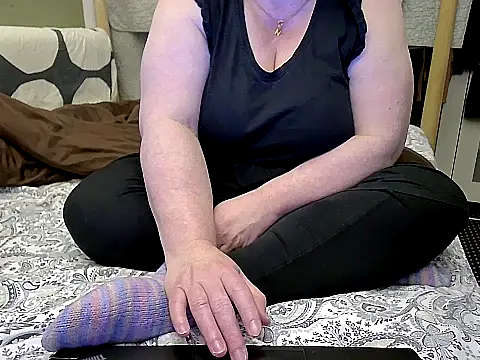 MarthaBriest online show from 05-06-26, 03:10