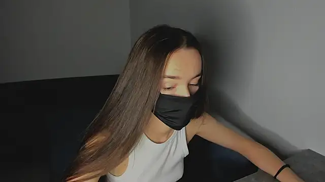 AngelinaAdderly online show from 04-13-26, 07:40