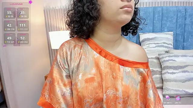 Snapshot of pretty_sunlight_ chatting on 09-25-25, 01:33 pretty sunlight online show from 09-25-25, 01:33