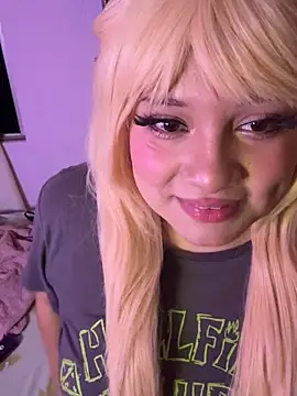 m0ondolly online show from 06-18-26, 06:23