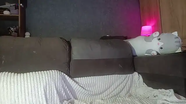 Hungry  Puppy online show from 10-15-25, 08:33