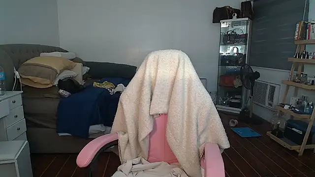 Snapshot of aya_saki chatting on 09-20-25, 07:46 aya saki online show from 09-20-25, 07:46