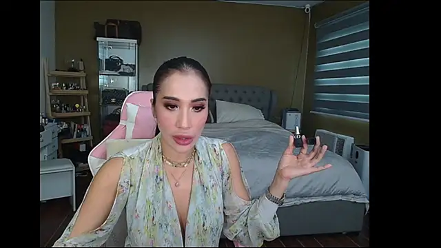 Snapshot of aya_saki chatting on 02-06-25, 06:51 aya saki online show from 02-06-25, 06:51