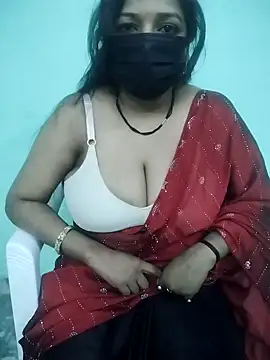 Snapshot of Deepa_09 chatting on 11-15-25, 05:39 Deepa 09 online show from 11-15-25, 05:39