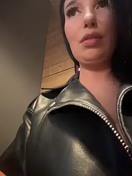 Tisha Busty online show from 05-11-26, 02:45