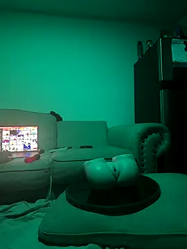 Snapshot of OffsetArmlet chatting on 10-06-25, 07:42 OffsetArmlet online show from 10-06-25, 07:42