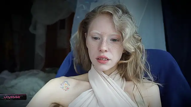  Phantom thread  online show from 10-13-25, 10:06