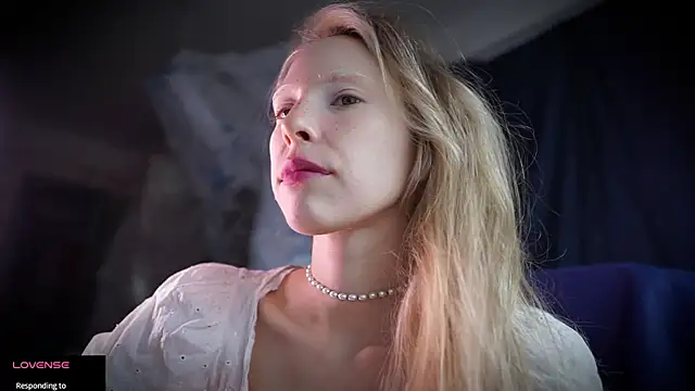  Phantom thread  online show from 11-10-25, 10:53