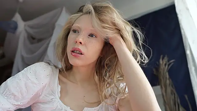  Phantom thread  online show from 03-10-25, 08:50