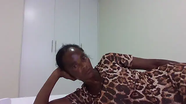 sweets 80 online show from 12-21-25, 03:47