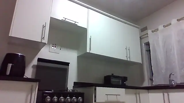 sweets 80 online show from 04-03-26, 02:40