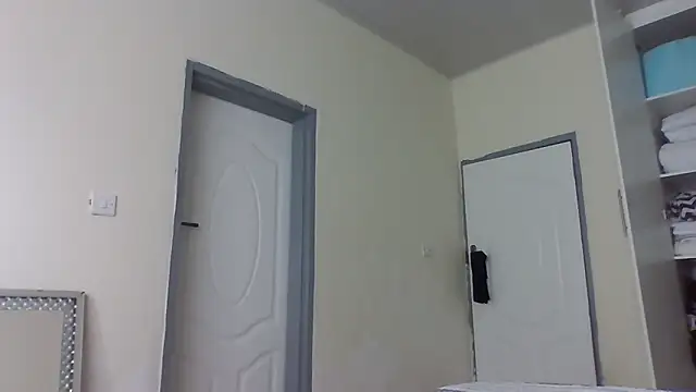 sweets 80 online show from 03-21-26, 10:42