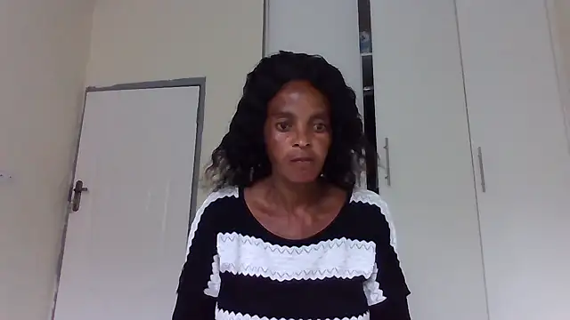 sweets 80 online show from 11-15-25, 03:49