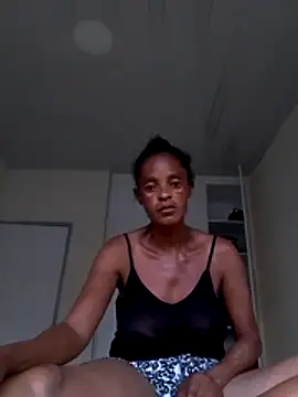 sweets 80 online show from 11-22-25, 04:17