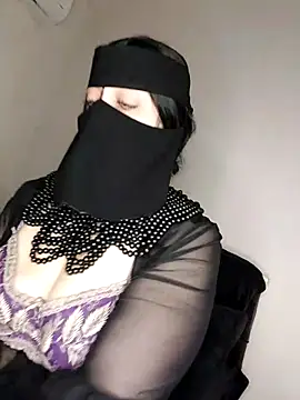 Snapshot of -Arab_milf- chatting on 02-12-25, 11:29 -Arab milf- online show from 02-12-25, 11:29