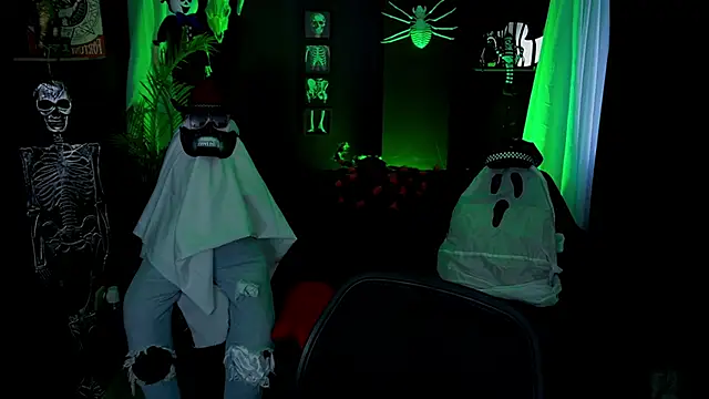 Aaronfox x online show from 10-31-25, 11:40