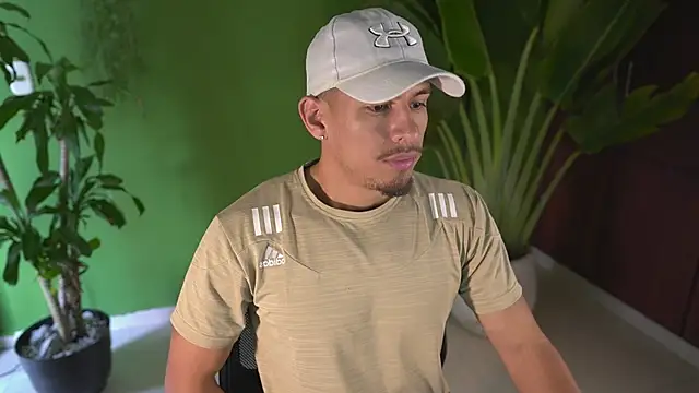 Aaronfox x online show from 04-04-26, 03:51