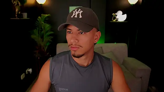 Aaronfox x online show from 11-03-25, 10:52