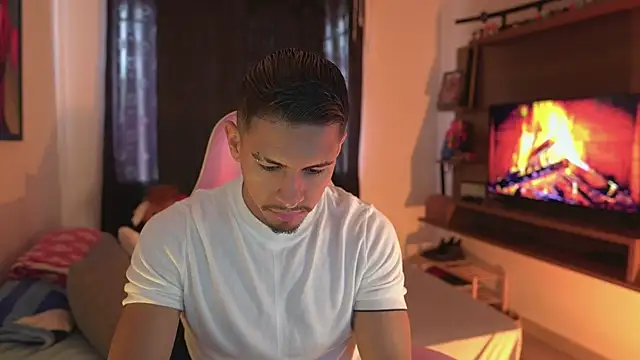Aaronfox x online show from 05-11-26, 02:45