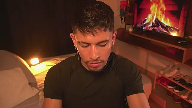Aaronfox x online show from 06-09-26, 11:39