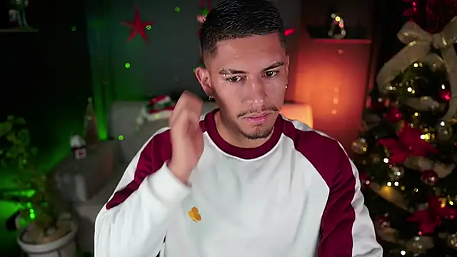 Aaronfox x online show from 12-02-25, 08:49