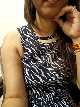 MIss-Naina online show from 03-18-25, 01:02