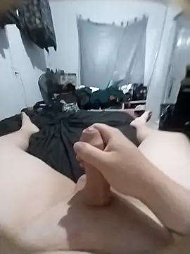 Snapshot of luluankle chatting on 03-28-26, 11:00 luluankle online show from 03-28-26, 11:00