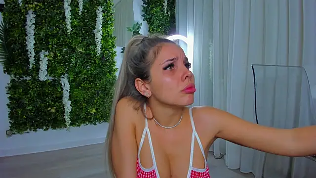 VivienCarter online show from 10-30-25, 08:50