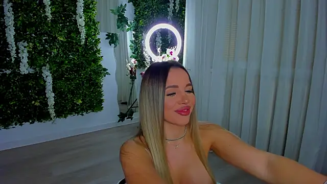 VivienCarter online show from 02-24-26, 04:02