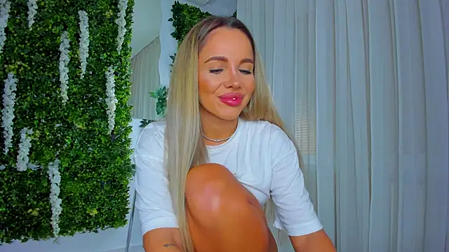 VivienCarter online show from 10-08-25, 04:08