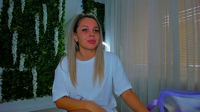 VivienCarter online show from 09-30-25, 01:50