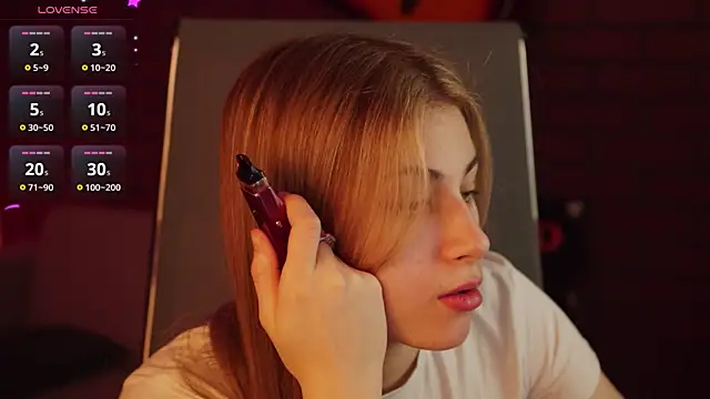 EllieCutes online show from 03-14-25, 04:32